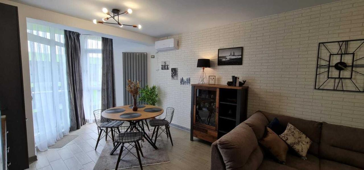 Vintage Breeze Apartment - Spa Pools Resort 马马亚 外观 照片